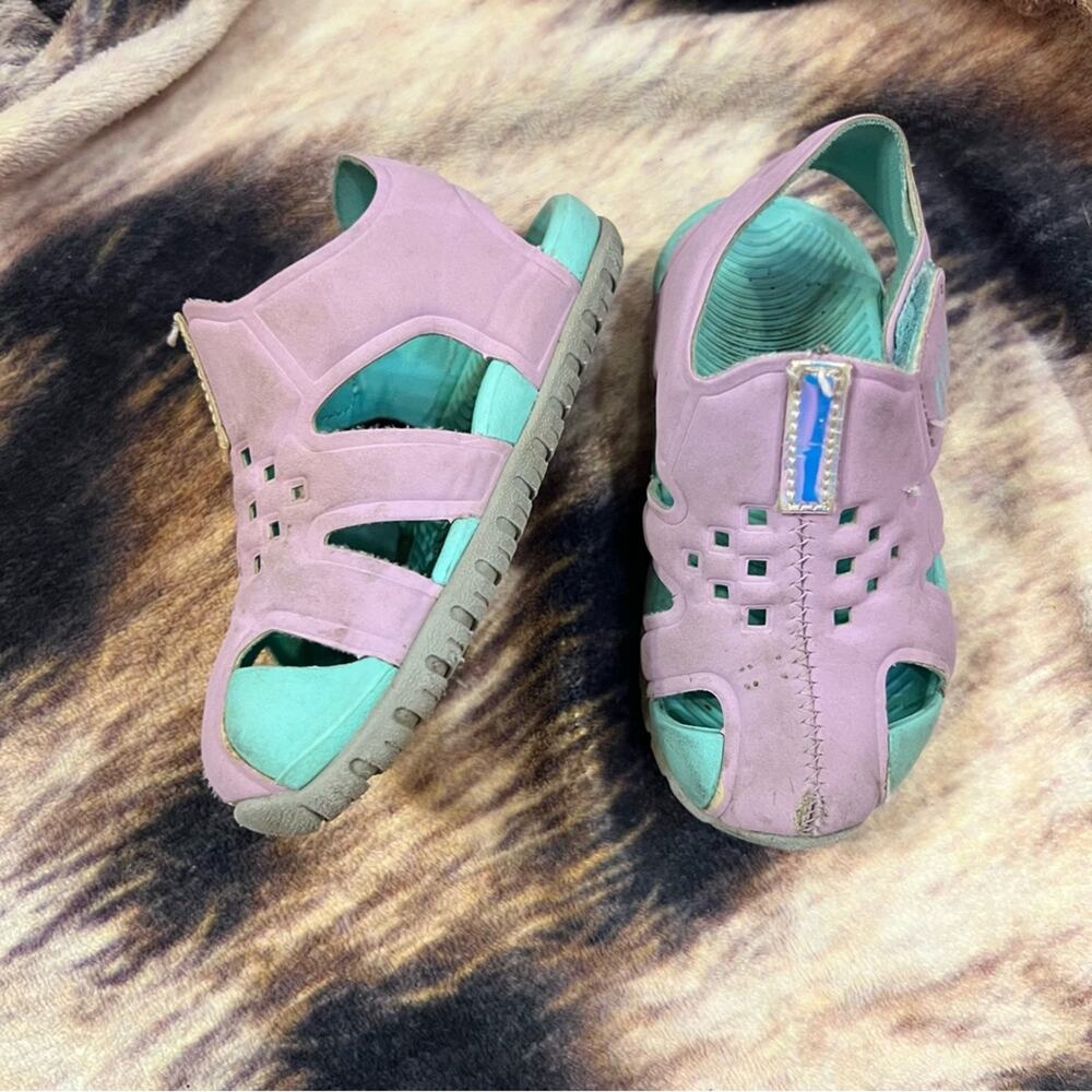Wonder Nation Ankle Strap Baby Girl Water Shoes Sandals Size 5 / 6 Light Purple - Picture 1 of 10